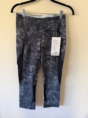 lululemon athletica Run Off Route Black & Gray Patterned Leggings